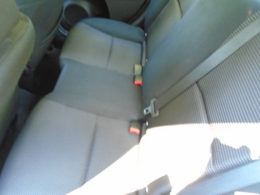 Used 2013 MAZDA MAZDA3 i SV FWD image 16