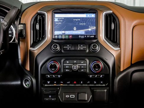 Used 2021 Chevrolet Silverado 2500 High Country w/ Z71 Off-Road Package image 26