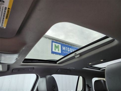 Used 2021 GMC Acadia SLT image 19