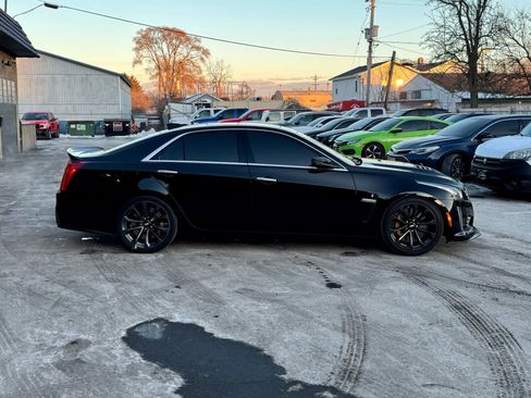 Used 2019 Cadillac CTS Luxury w/ Carbon Fiber Package image 18