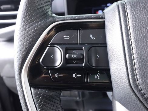 Used 2023 Toyota Tundra Platinum image 12