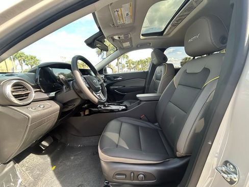New 2026 Chevrolet Trax ACTIV w/ Sunroof Package FWD image 13