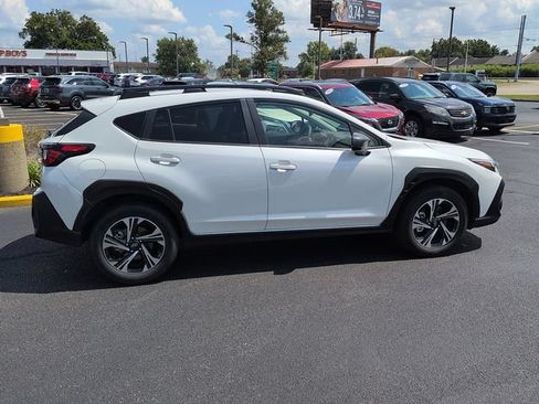 Used 2025 Subaru Crosstrek 2.5i Premium AWD/4WD image 8