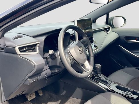 Used 2025 Toyota Corolla SE w/ SE Premium Package AWD/4WD image 9