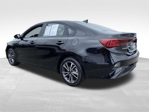 Used 2024 Kia Forte LXS image 4