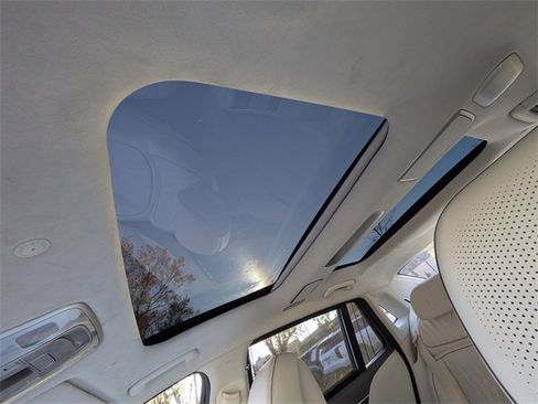 Used 2025 Genesis G90 3.5T image 20