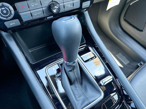 New 2026 Jeep Compass Latitude image 22