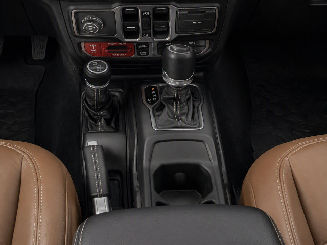 Used 2021 Jeep Wrangler Unlimited Rubicon AWD/4WD image 15
