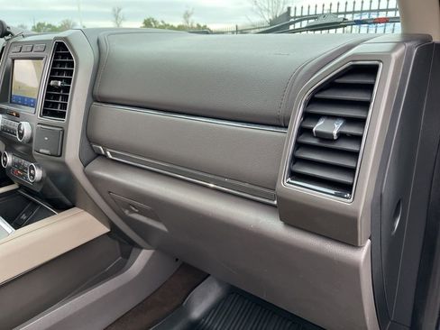 Used 2021 Ford Expedition Max XLT image 31