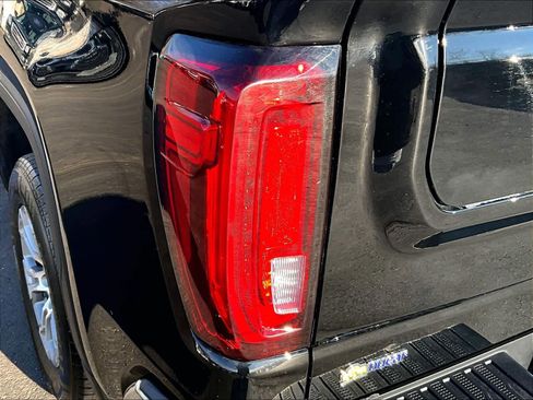 Used 2024 GMC Sierra 1500 SLT image 53