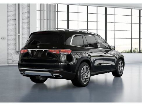 Used 2025 Mercedes-Benz GLS 450 4MATIC image 22
