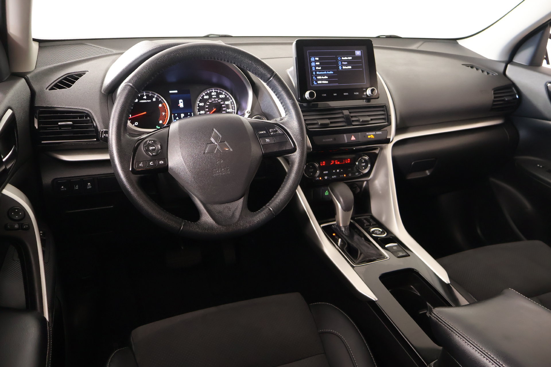Used 2023 Mitsubishi Eclipse Cross SE AWD/4WD image 2