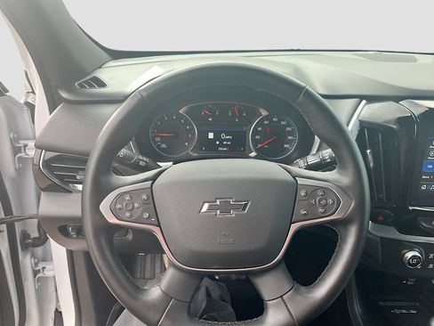 Used 2023 Chevrolet Traverse RS AWD/4WD image 11