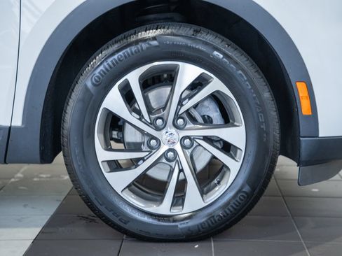 Used 2022 Buick Envision Essence w/ Technology Package I FWD image 15