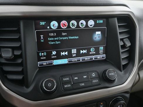 Used 2017 GMC Acadia Denali w/ Technology Package image 41