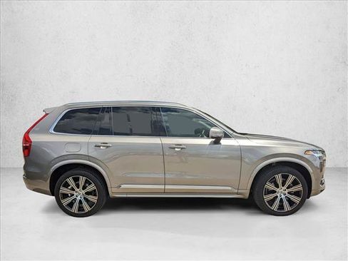 Used 2022 Volvo XC90 T6 Inscription w/ Advanced Package image 4
