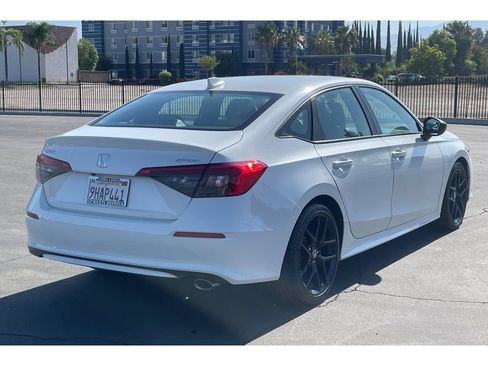 Used 2023 Honda Civic Sport image 6
