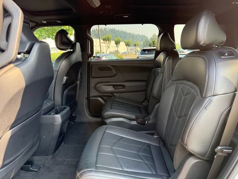Used 2027 Kia Telluride SX X-Line AWD/4WD image 16