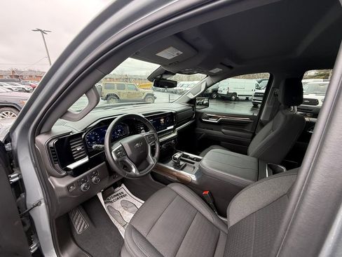 Used 2023 Chevrolet Silverado 1500 RST w/ Redline Edition image 13