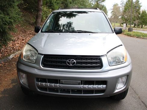 Used 2002 Toyota RAV4 4WD image 9