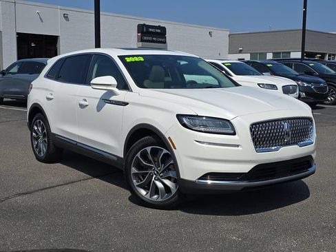 Used 2023 Lincoln Nautilus Reserve w/ Luxury Package AWD/4WD image 34
