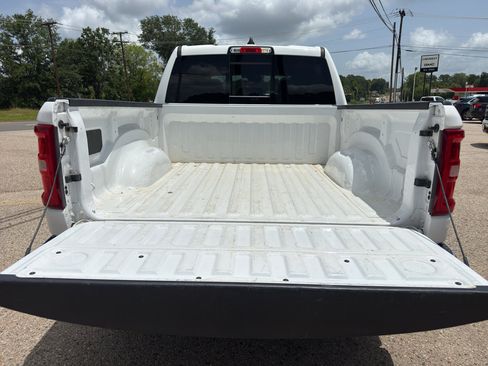 Used 2025 RAM 1500 Big Horn AWD/4WD image 35