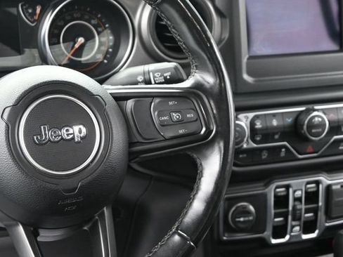 Used 2022 Jeep Gladiator Sport AWD/4WD image 25