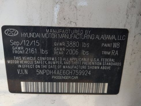 Used 2016 Hyundai Elantra SE image 33