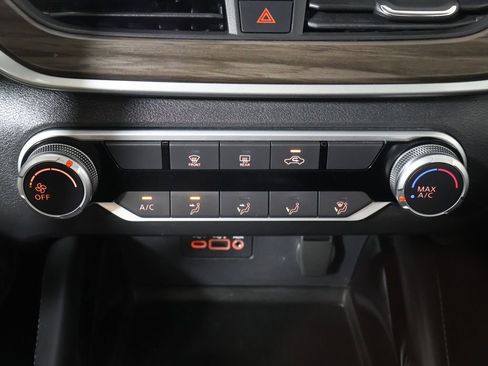 Used 2023 Nissan Altima 2.5 SV FWD image 40