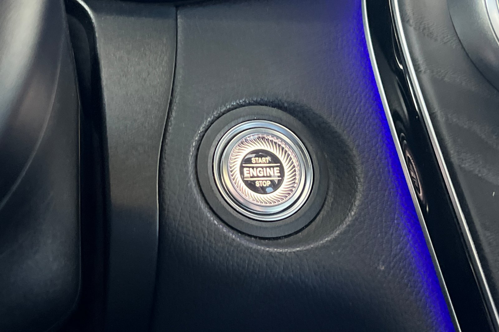 Certified 2020 Mercedes-Benz GLC 300 4MATIC image 24