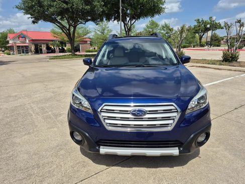 Used 2017 Subaru Outback 2.5i Limited image 3