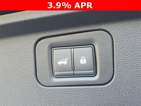 New 2026 Nissan Armada SL w/ Captain's Chari Seat Package image 15