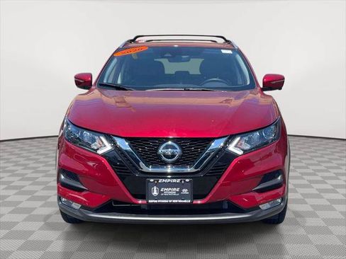 Used 2020 Nissan Rogue Sport SV w/ Technology Package AWD/4WD image 2