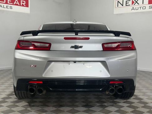 Used 2016 Chevrolet Camaro SS RWD image 9
