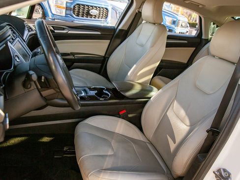 Used 2015 Ford Fusion Titanium image 13