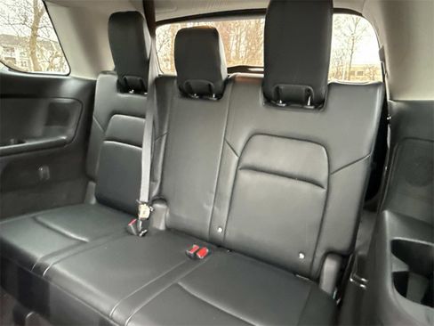 Certified 2022 Nissan Pathfinder SL w/ SL Premium Package image 14