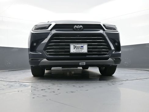 Certified 2025 Toyota Grand Highlander AWD image 30