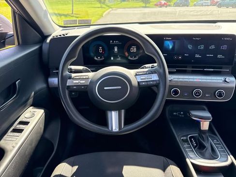 Used 2025 Hyundai Kona SE AWD/4WD image 19