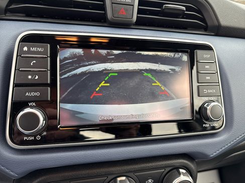 Used 2023 Nissan Versa SV image 23