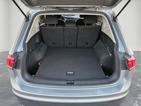 Used 2021 Volkswagen Tiguan S image 29
