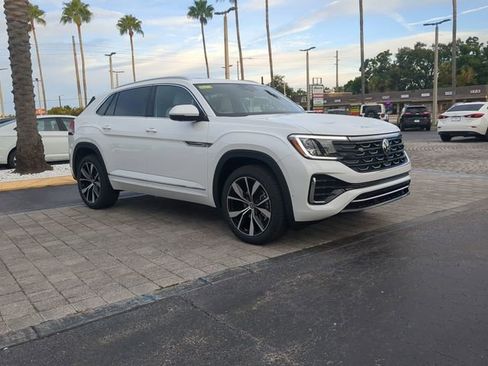 New 2026 Volkswagen Atlas Cross Sport SEL Premium R-Line image 2