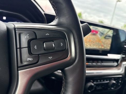 Used 2023 Chevrolet Silverado 1500 LT AWD/4WD image 7