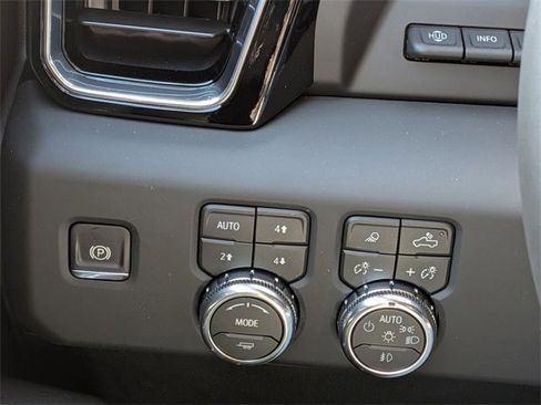 New 2026 GMC Sierra 1500 Denali w/ Denali Reserve Package image 18