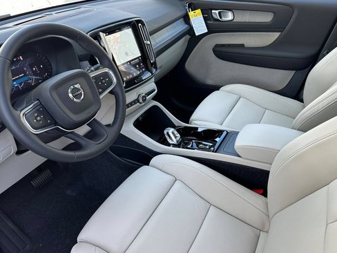 New 2026 Volvo XC40 B4 Plus w/ Climate Package FWD image 10