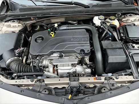 Used 2023 Chevrolet Malibu LT FWD image 31