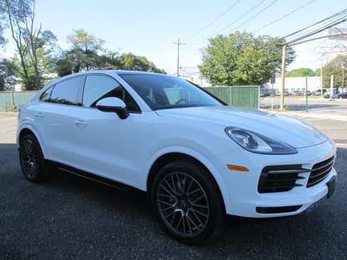 Used 2020 Porsche Cayenne image 24