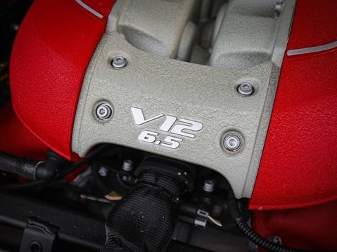 Used 2021 Ferrari 812 GTS RWD image 22