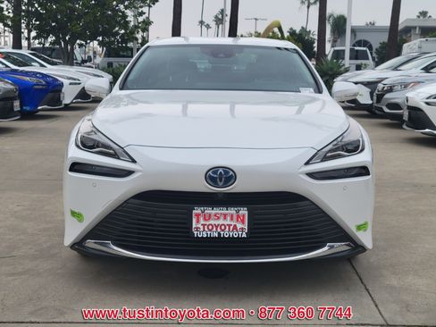 Certified 2022 Toyota Mirai XLE image 8