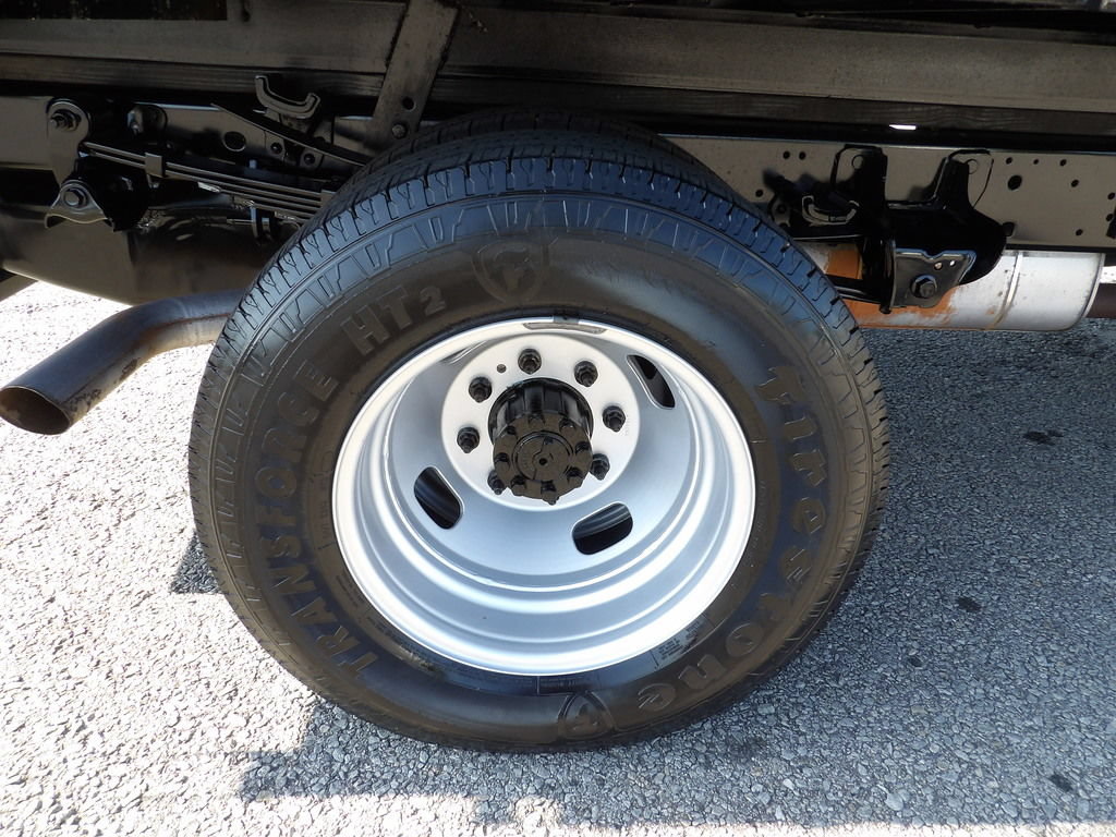 Used 2017 Ford F350 XL w/ Power Equipment Group RWD image 57