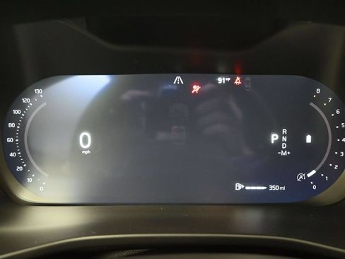 Used 2023 Volvo XC40 B5 Plus w/ Driver Assist Package AWD/4WD image 11